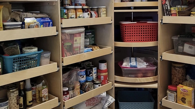 Corner pantry with Pull-Out shelving.