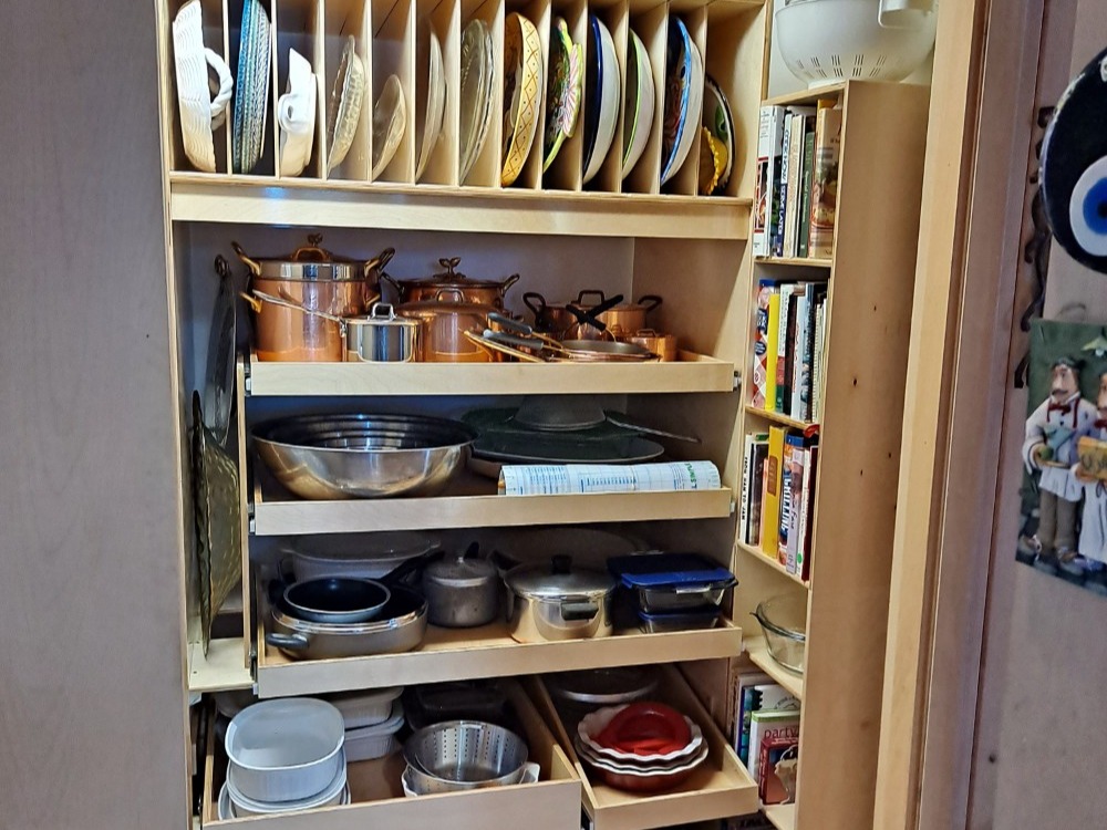Closet Pantry Organization