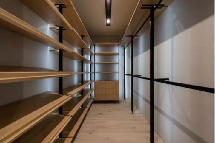 walk-in closet, closet storage, large closet 