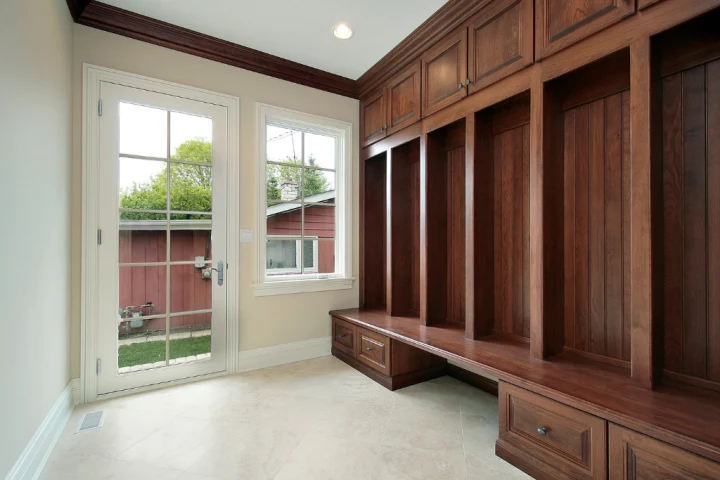 Custom cabinets are the best way to ensure a perfect storage solution to your entryway needs.