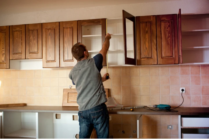 how to clean wood kitchen cabinets
