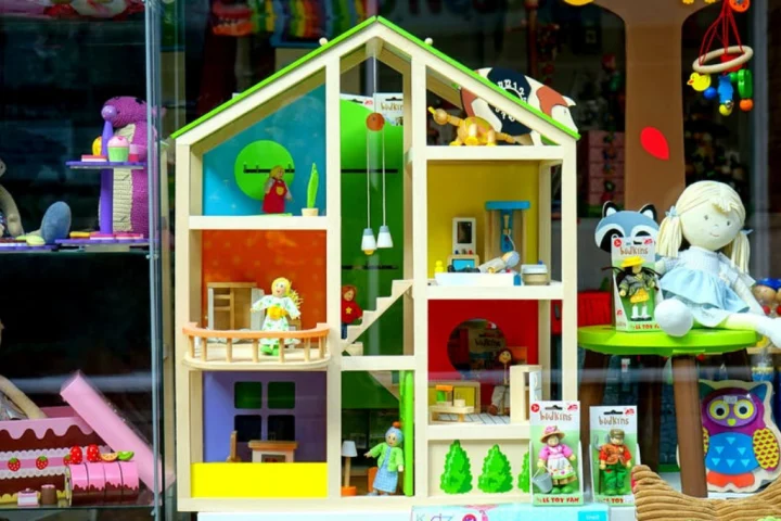 Dollhouse for toy storage ideas for small spaces.